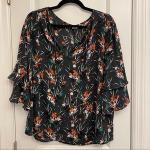 3/4 sleeve ruffled blouse with fun pattern GAP